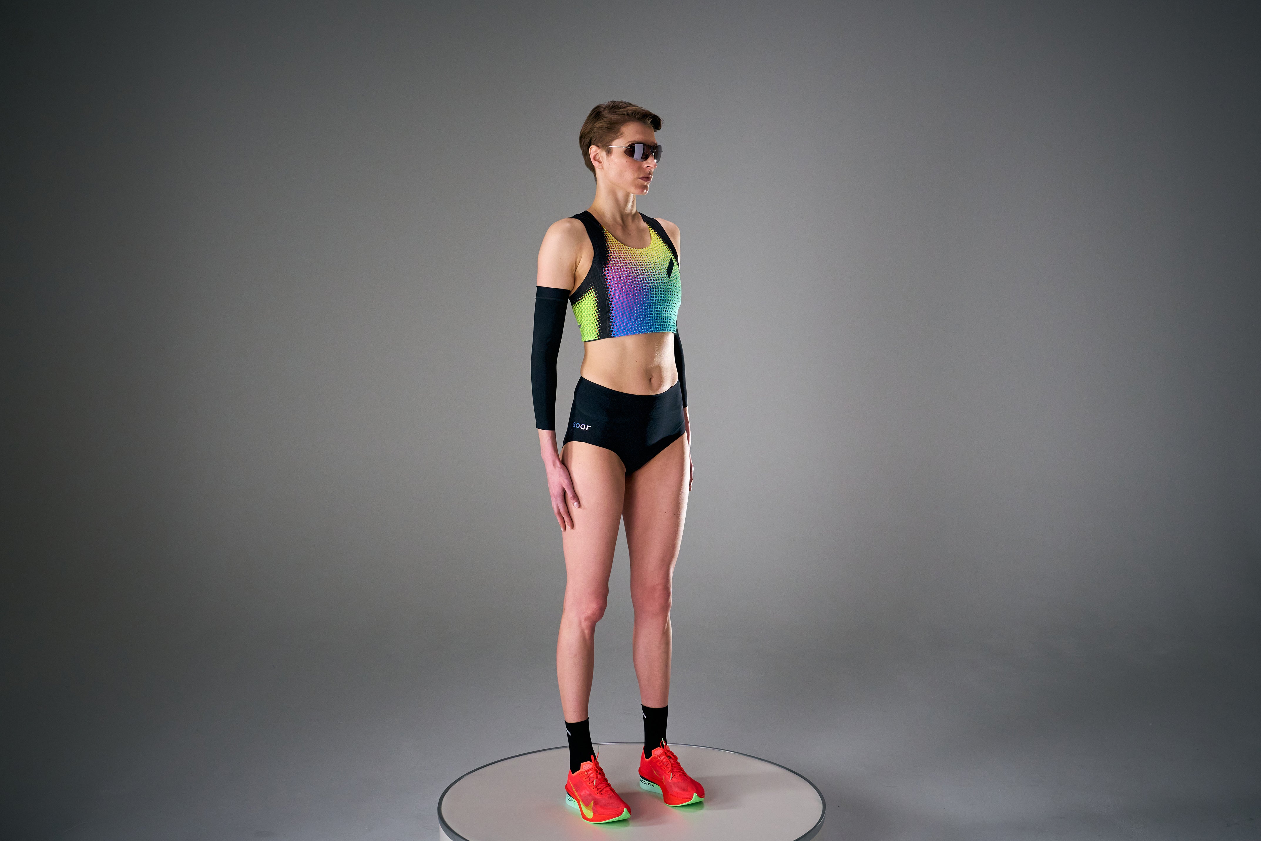 SOAR WOMEN'S CROP RACE VEST