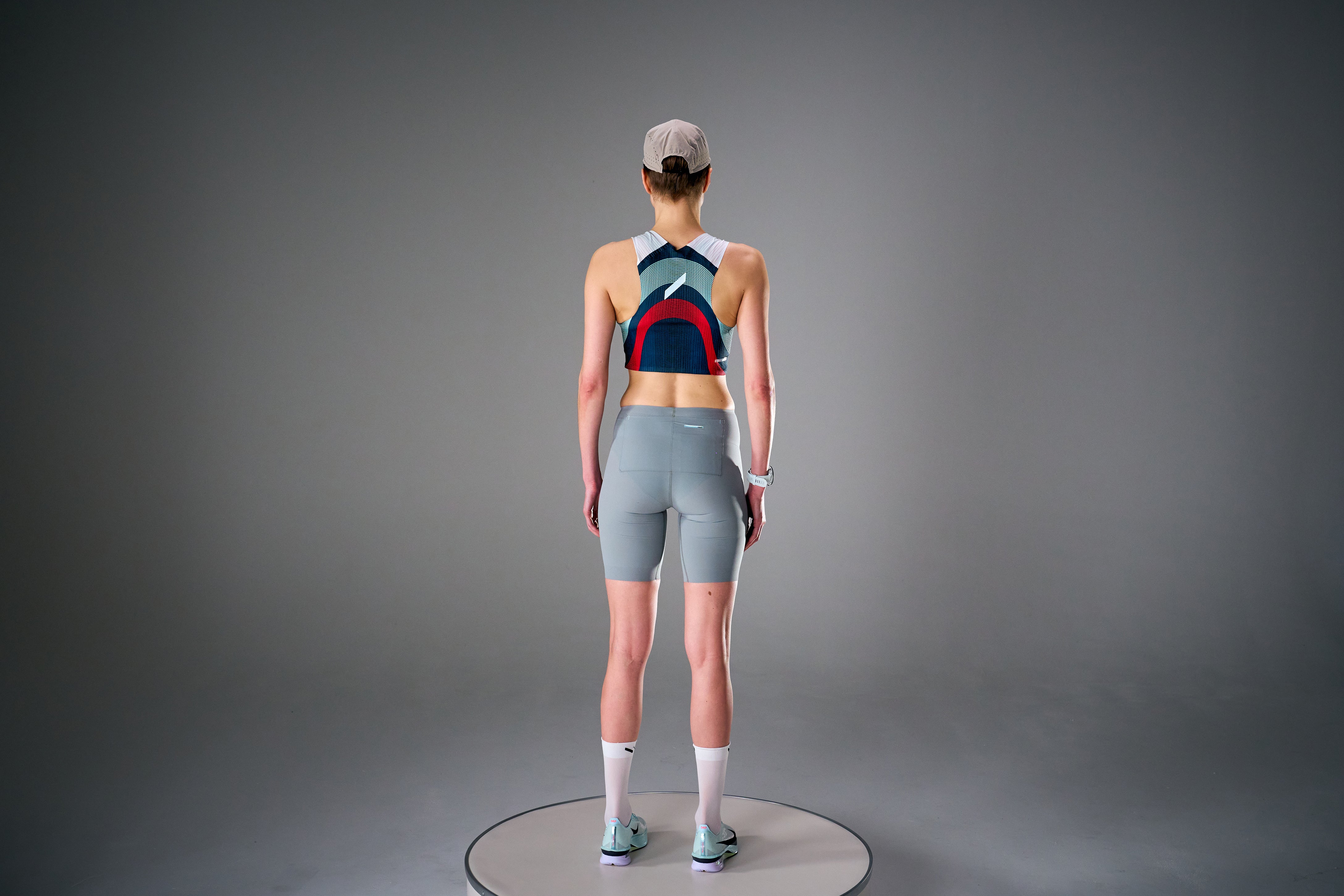 SOAR WOMEN'S CROP RACE VEST