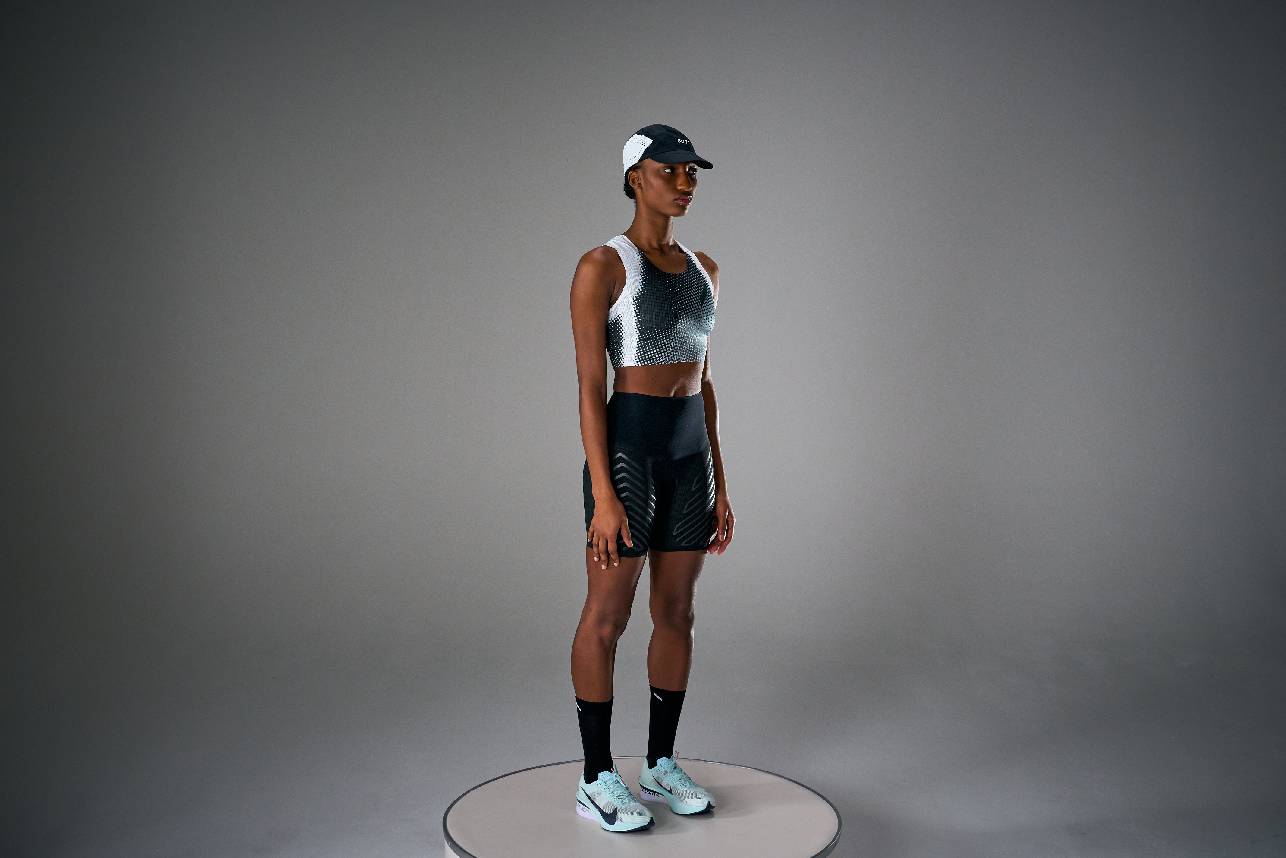 SOAR WOMEN'S CROP RACE VEST