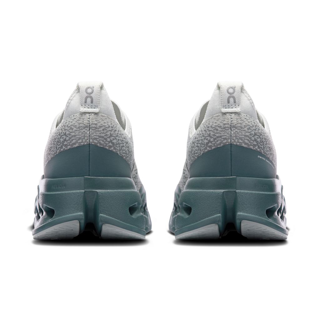 ON Cloudsurfer Max M