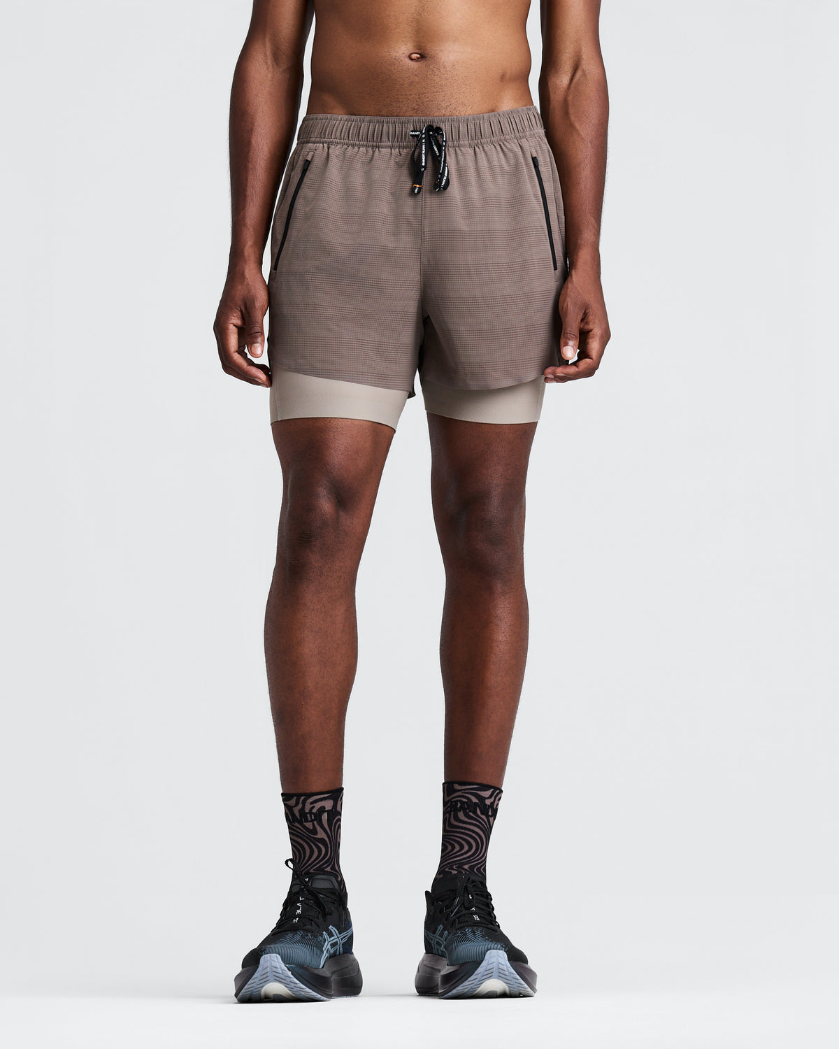 BANDIT RUNNING — MEN'S COOLGRID™ DUO SHORT — COCOA