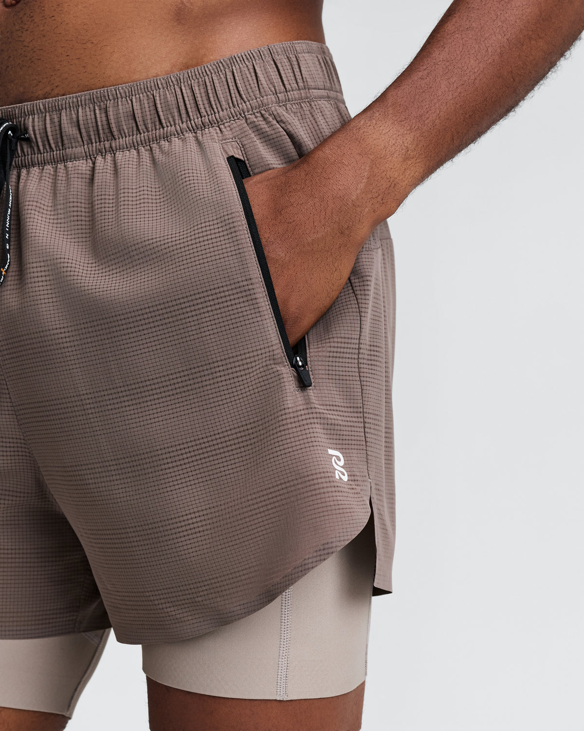 BANDIT RUNNING — MEN'S COOLGRID™ DUO SHORT — COCOA