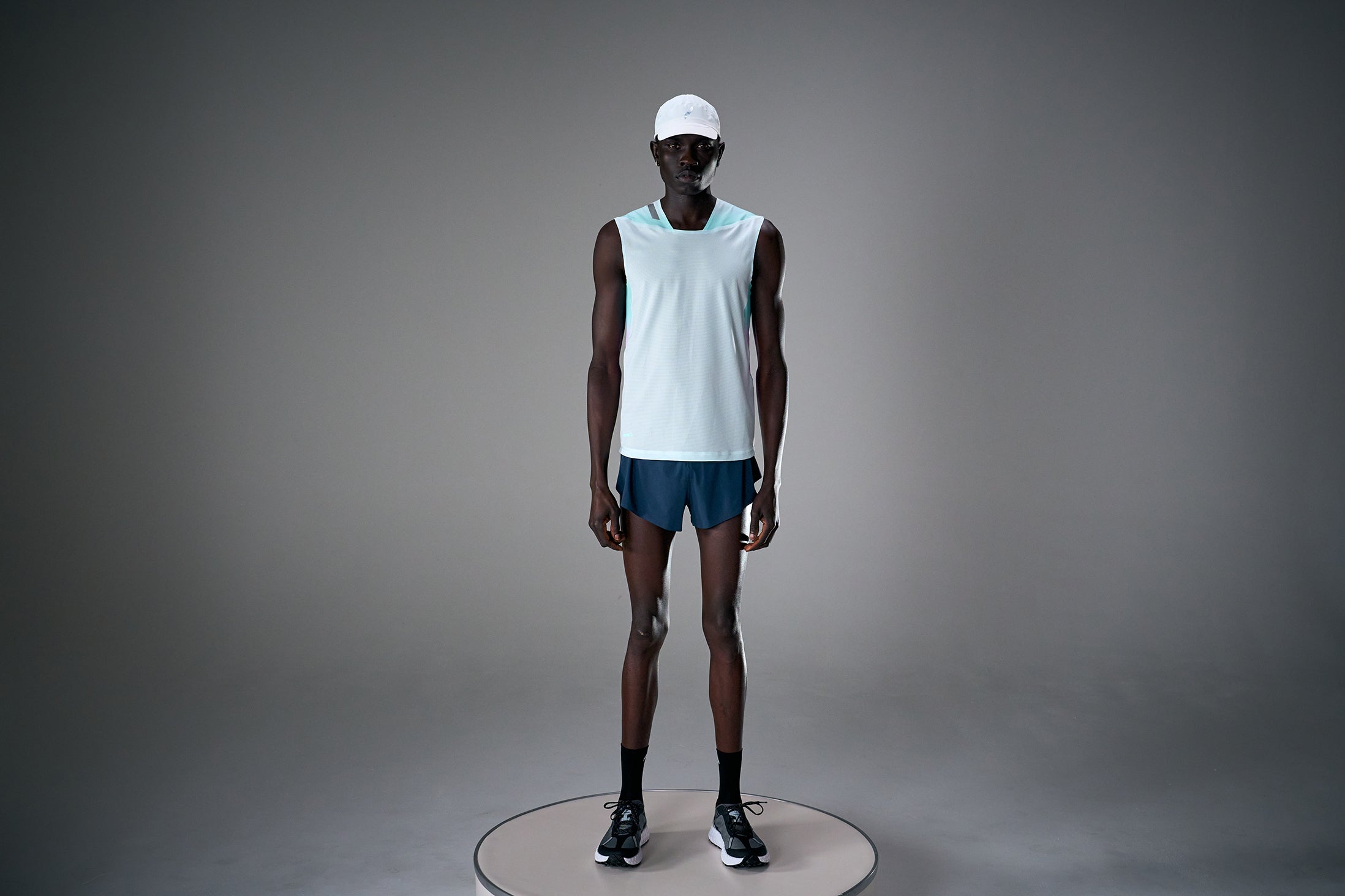 SOAR MEN'S SINGLET