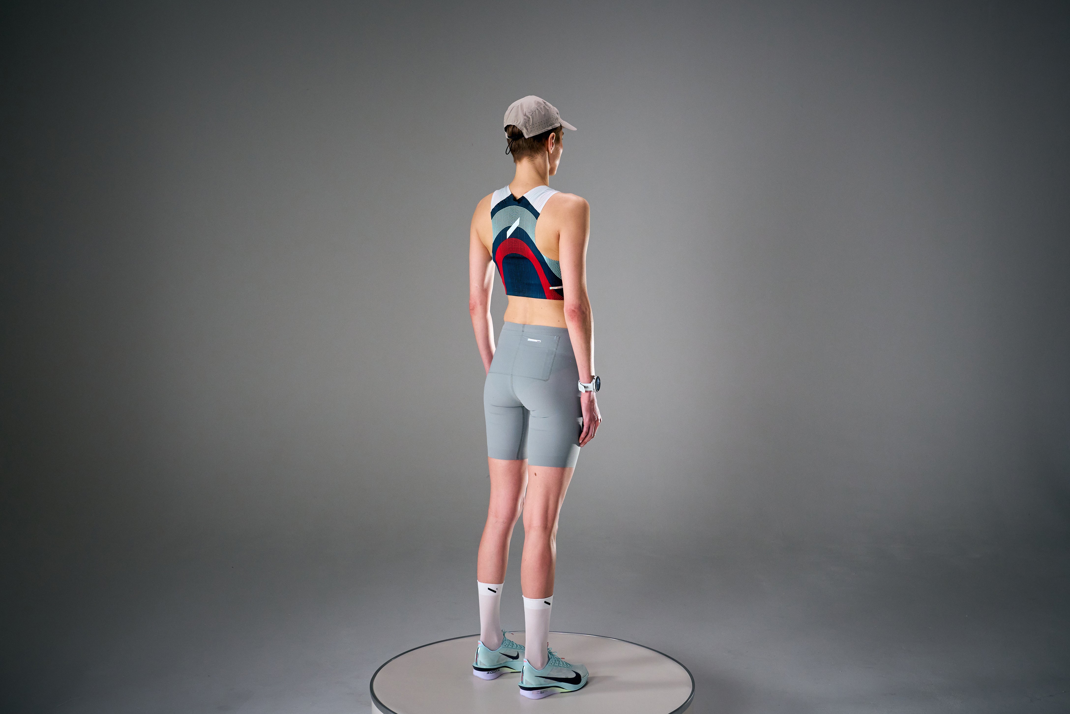 SOAR WOMEN'S CROP RACE VEST